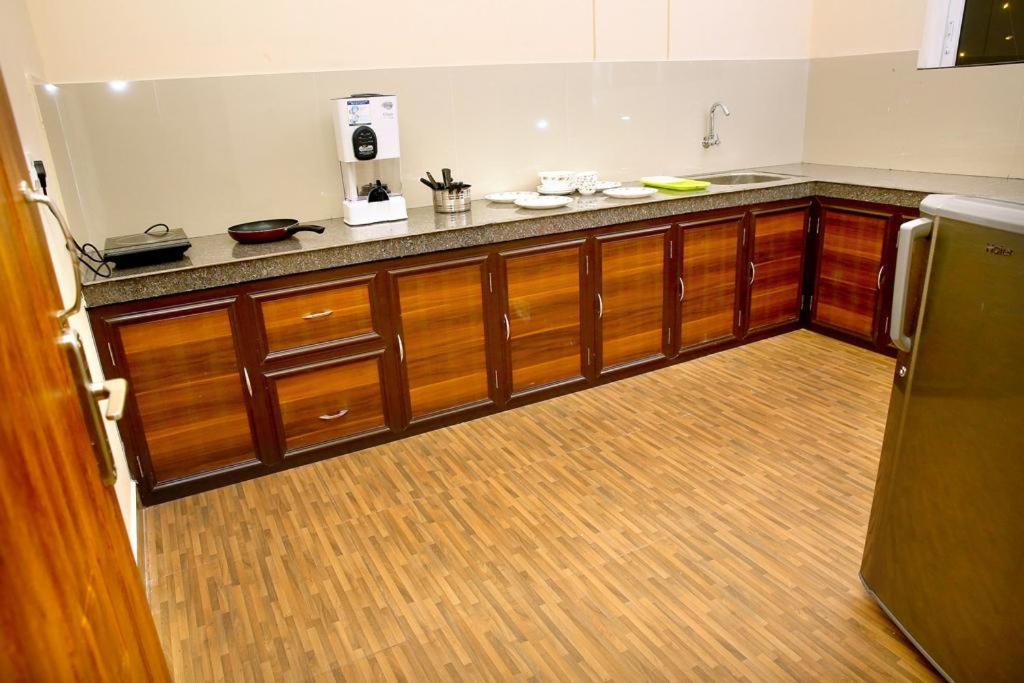 Bed and Breakfast Loyal Residency Sultan Bathery Esterno foto